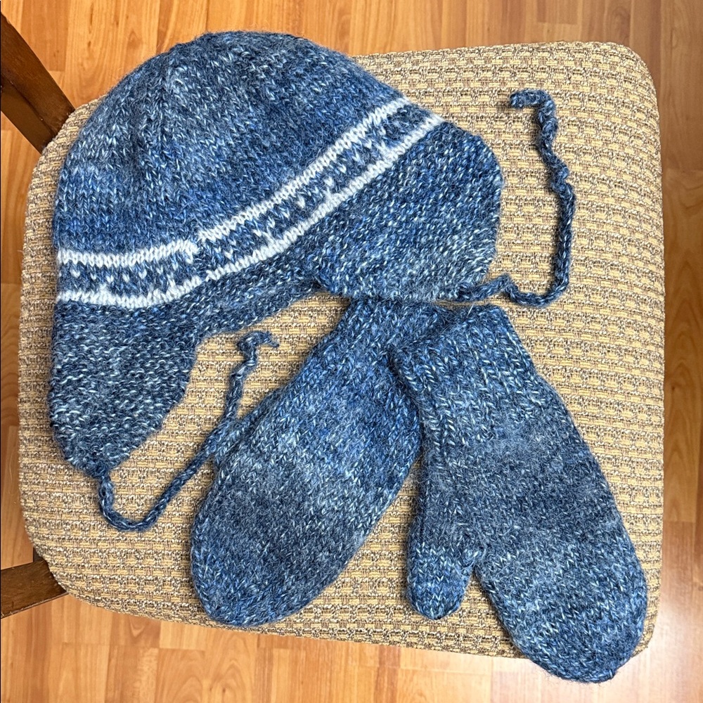 New Handmade Crochet Hat Mittens Matching Set Men’s Unisex Earflaps Ties Wool